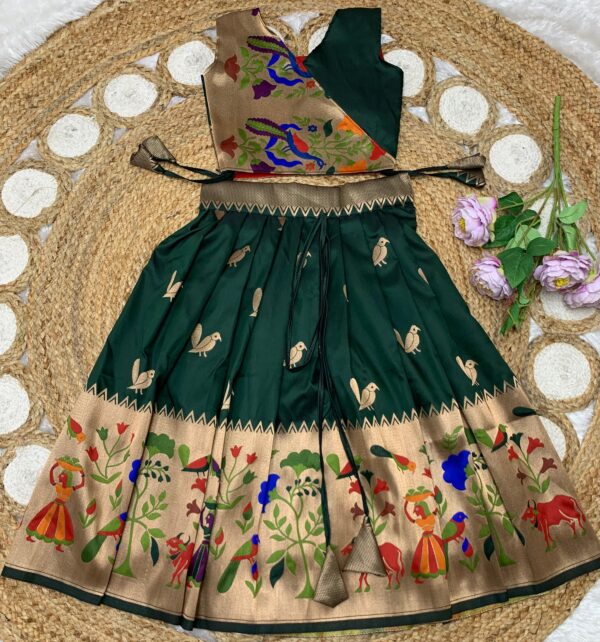 Kids pithani pattu lehengas - Image 4