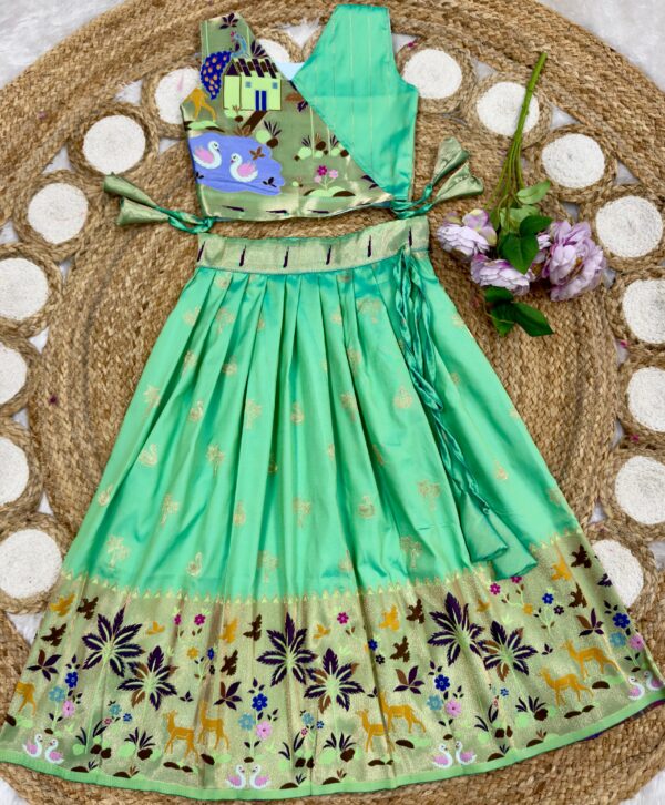 Kids pithani pattu lehengas - Image 2