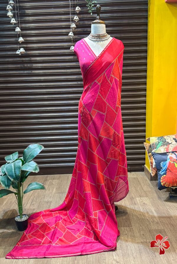 Pretty pink and lurex chiffon saree - Image 2