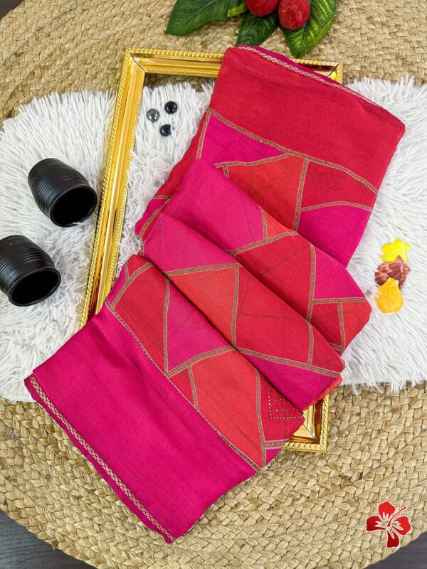 Pretty pink and lurex chiffon saree - Image 3