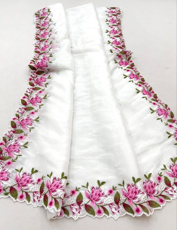 Premium crunchy silk sarees 107 - Image 5