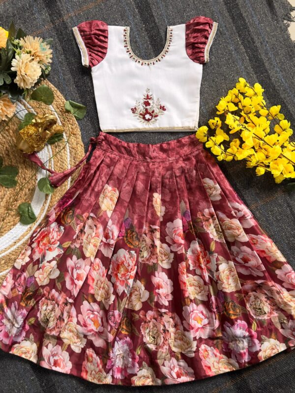 Elegant kids floral lehengas code HC1001 - Image 4